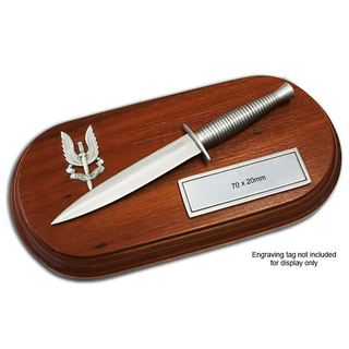 Sykes Dagger Display - Buckingham Pewter