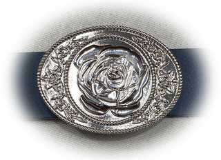 Buckingham Pewter Rose Belt Buckle with a Detailed Floral Design in Silver Finish