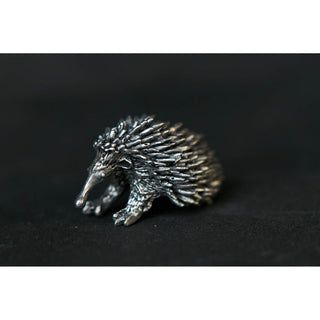 BP153 Pewter Echidna Medium-Buckingham Pewter