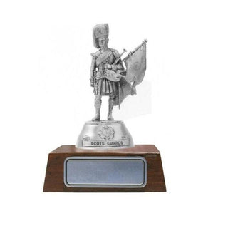 Piper Major 2nd Battalion Scot Guard pewter figurine on a wooden base, handcrafted by Buckingham Pewter.